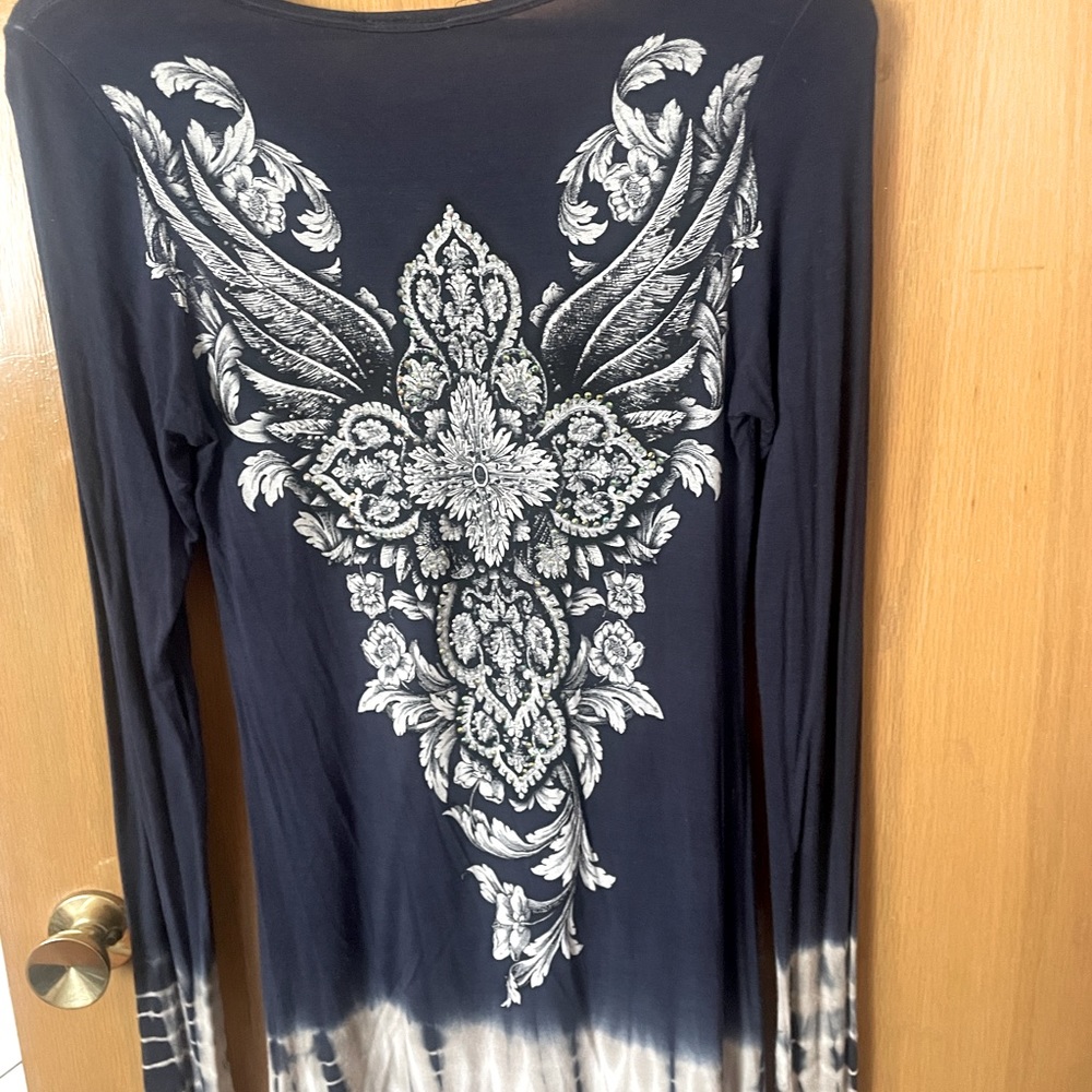 Vocal California blouse with beautiful iridescent wing rhinestones